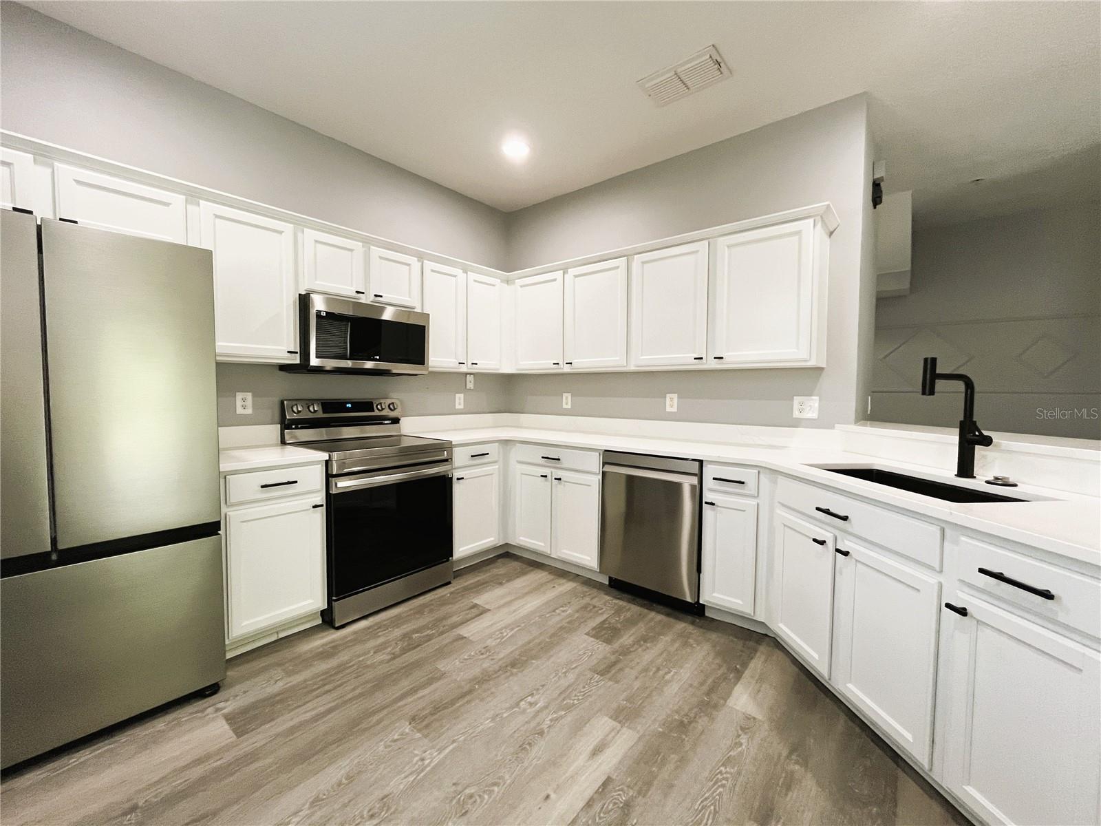 6682 S GOLDENROD RD #137B, ORLANDO, FL, 32822
