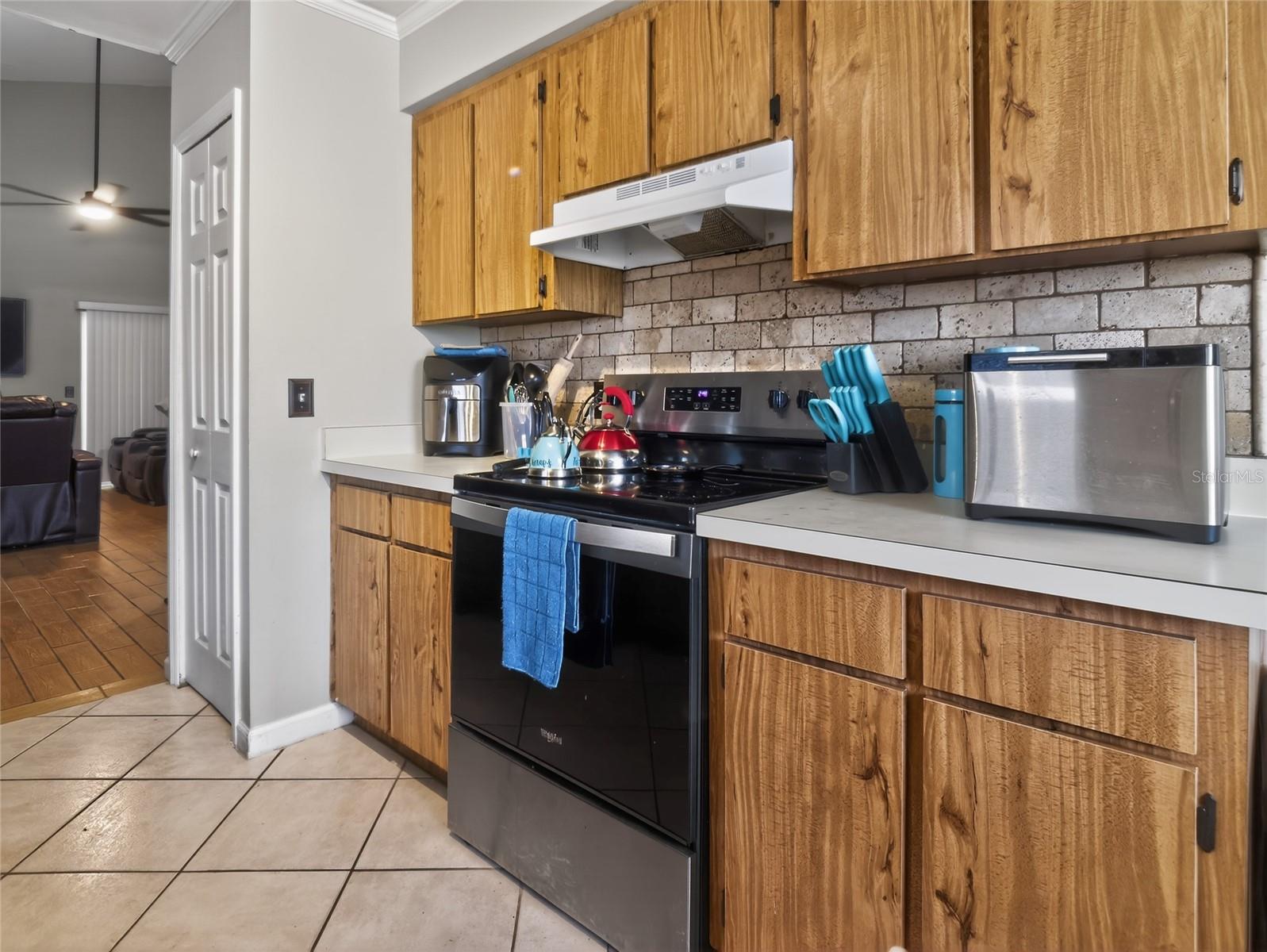 437 ALSTON DR, ORLANDO, FL, 32835