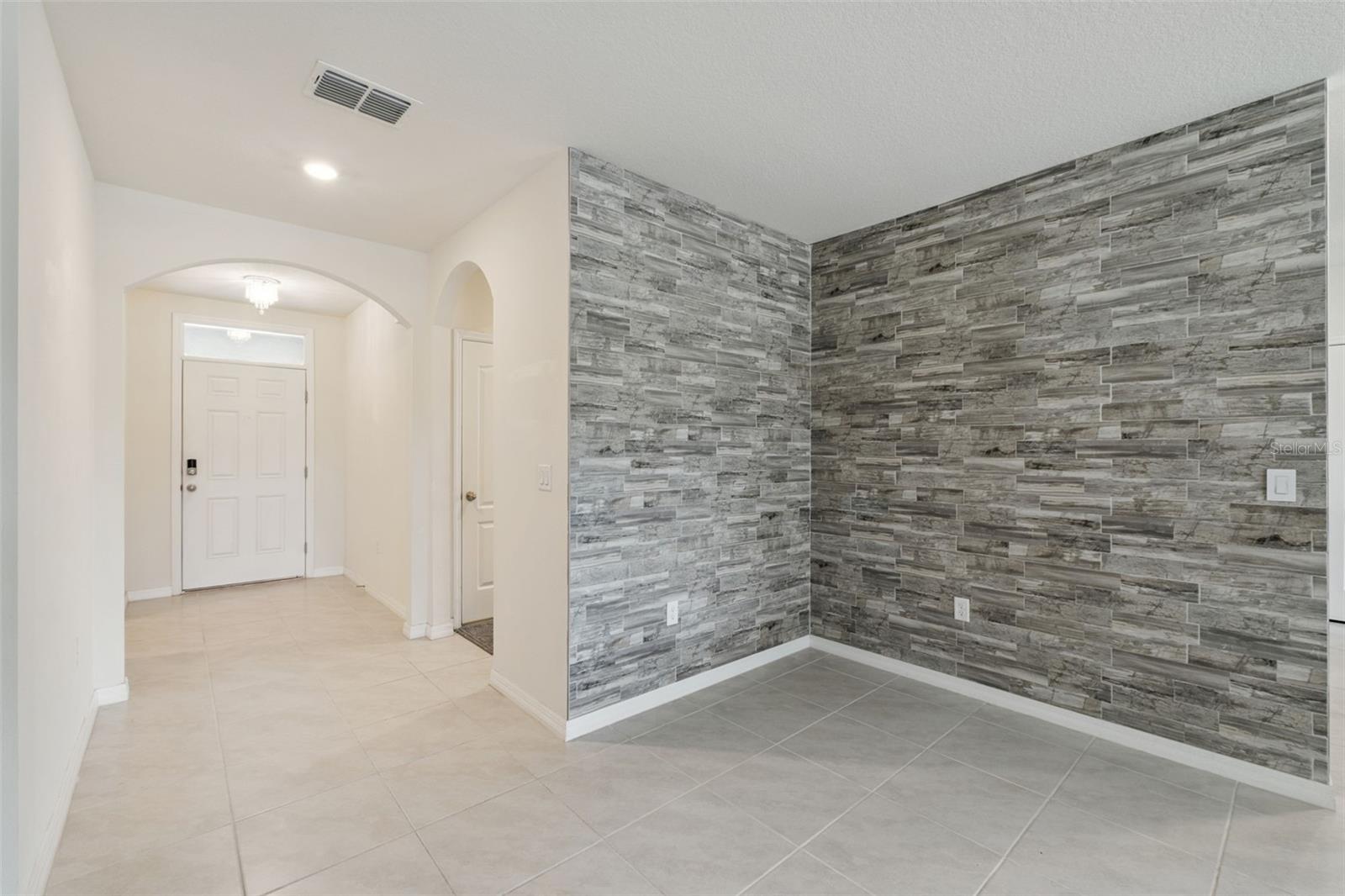 866 BAYLOR DR, DELTONA, FL, 32725