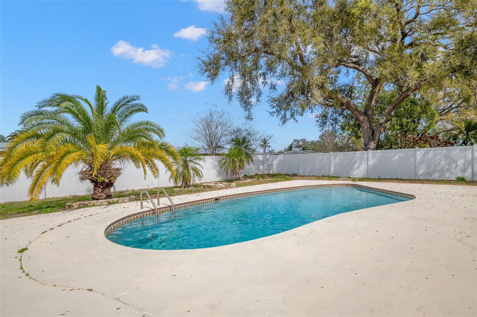 12947 88TH AVE, SEMINOLE, FL, 33776