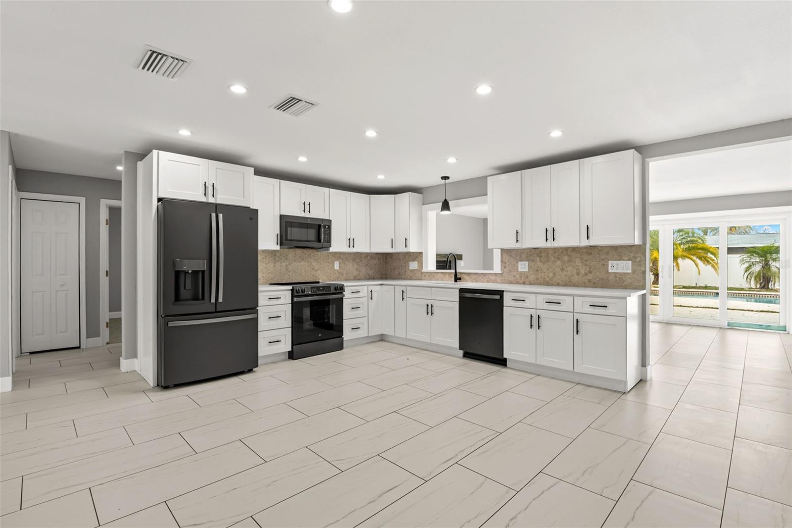 12947 88TH AVE, SEMINOLE, FL, 33776