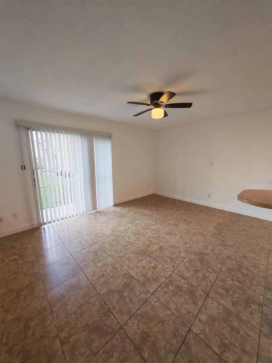 5820 N CHURCH AVE #112, TAMPA, FL, 33614