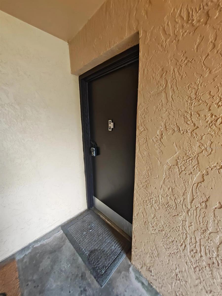 5820 N CHURCH AVE #112, TAMPA, FL, 33614