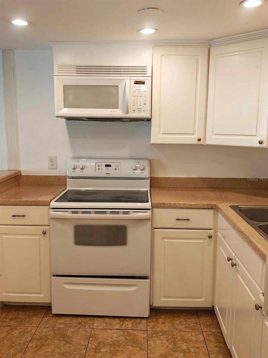 5820 N CHURCH AVE #112, TAMPA, FL, 33614