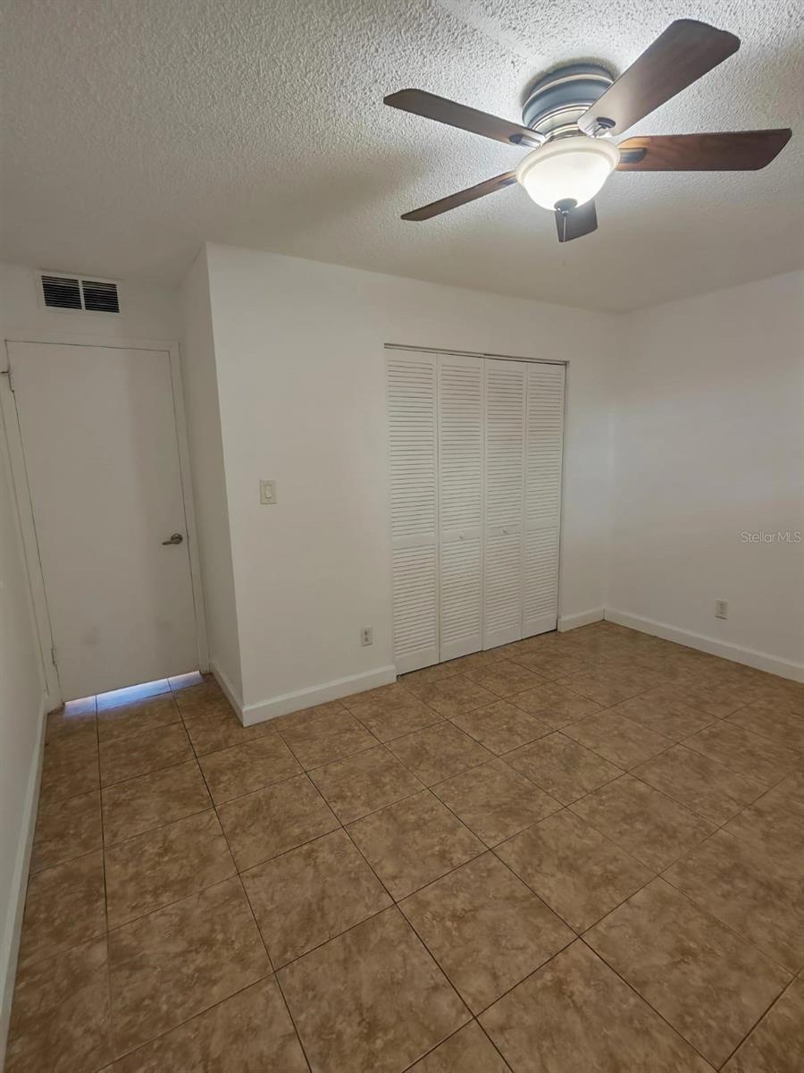 5820 N CHURCH AVE #112, TAMPA, FL, 33614
