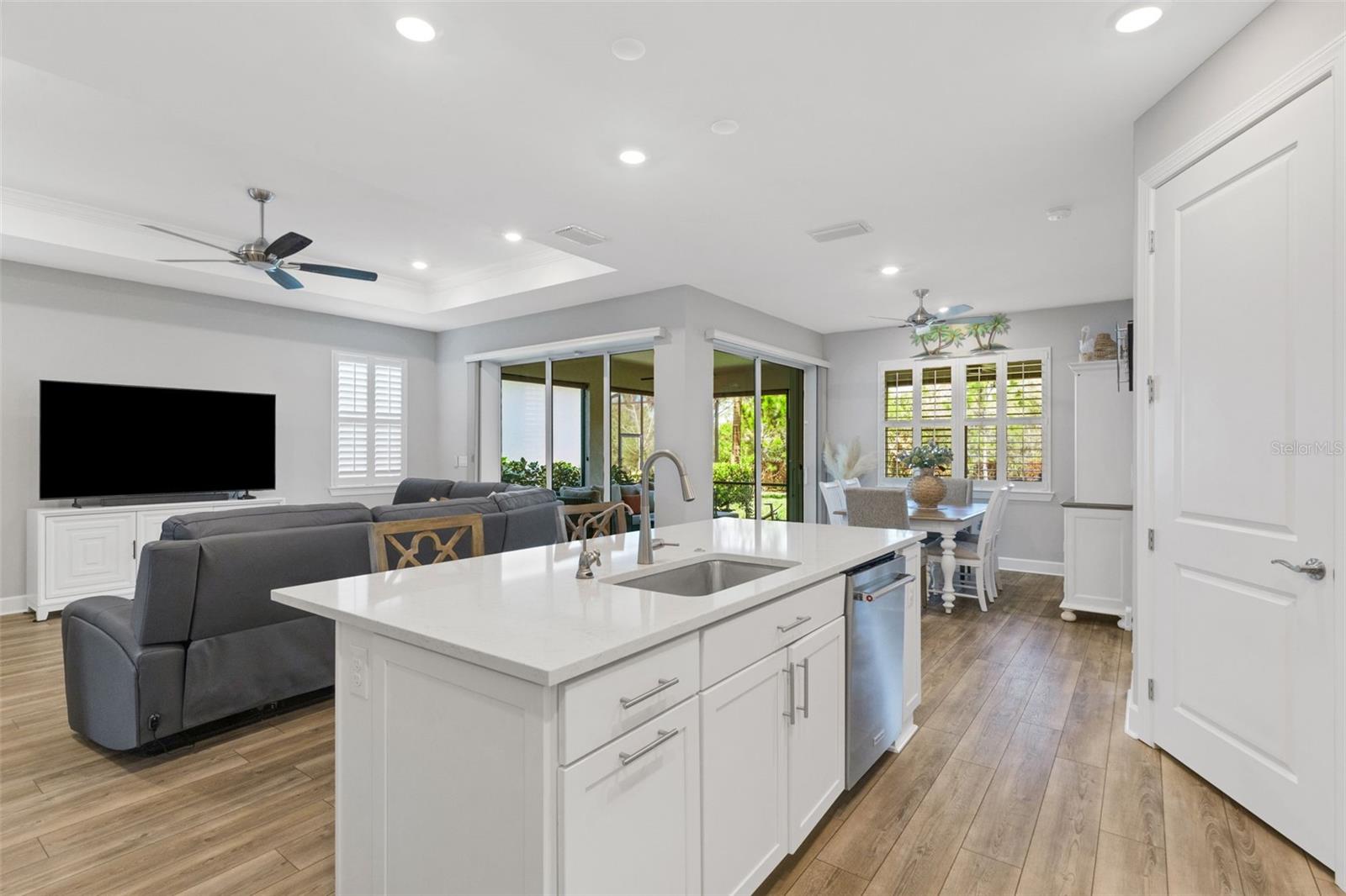 10088 CORAL SHORE DR, ENGLEWOOD, FL, 34223