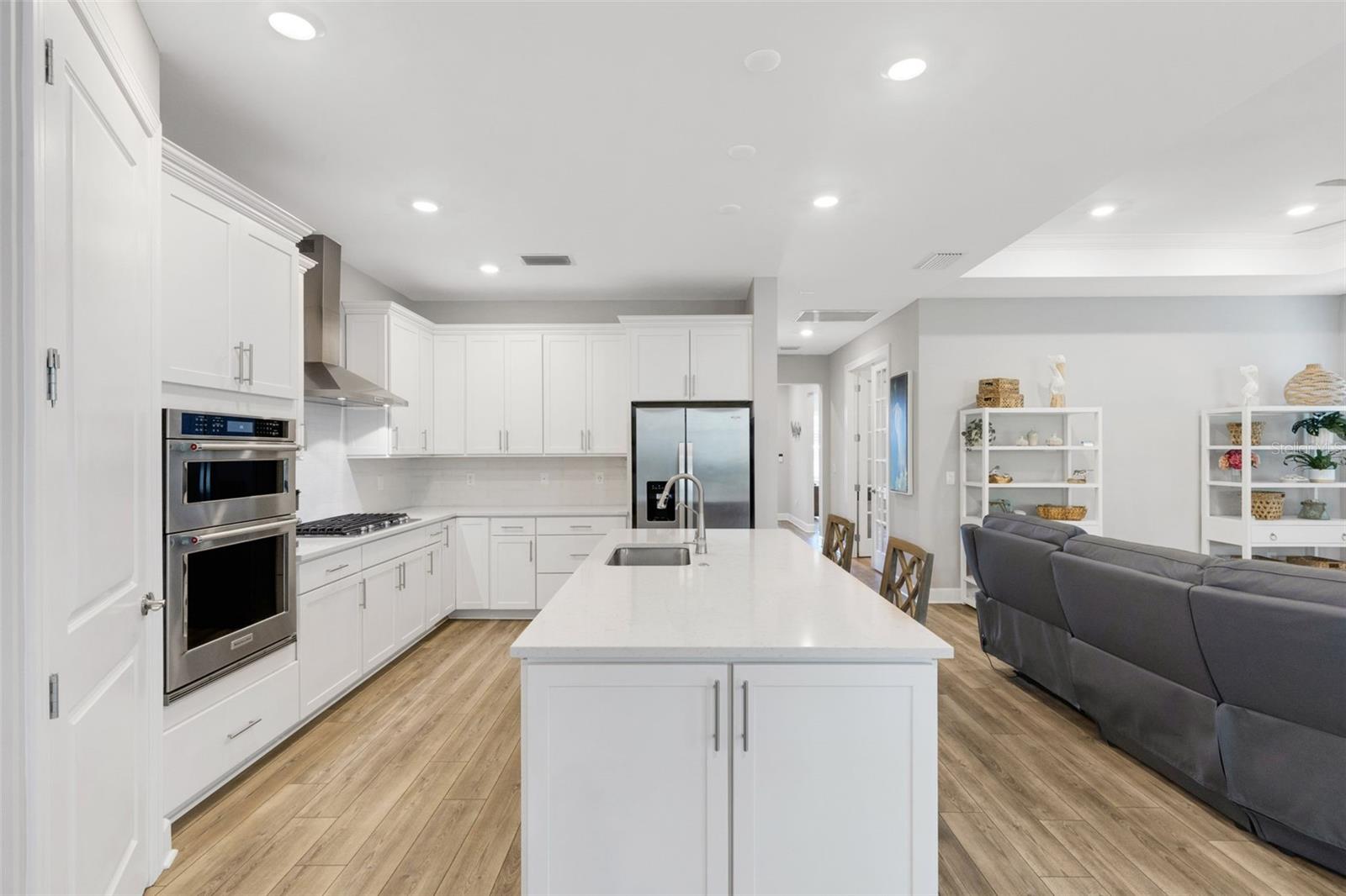 10088 CORAL SHORE DR, ENGLEWOOD, FL, 34223