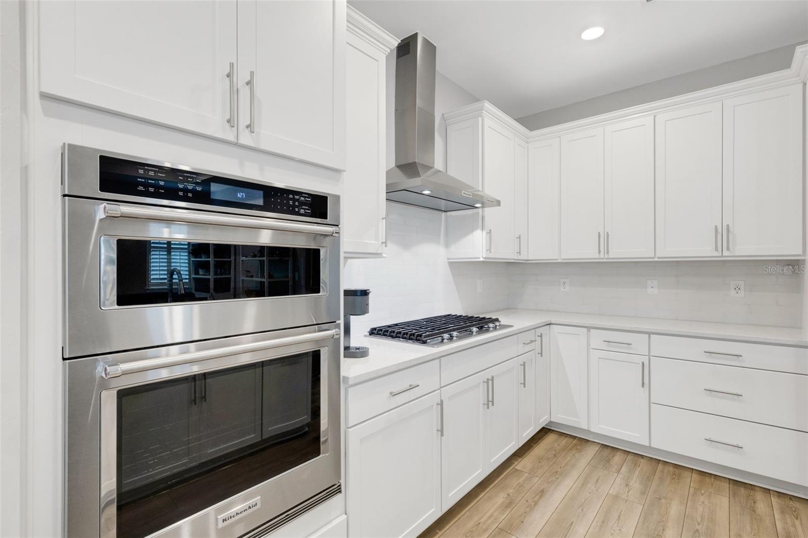 10088 CORAL SHORE DR, ENGLEWOOD, FL, 34223