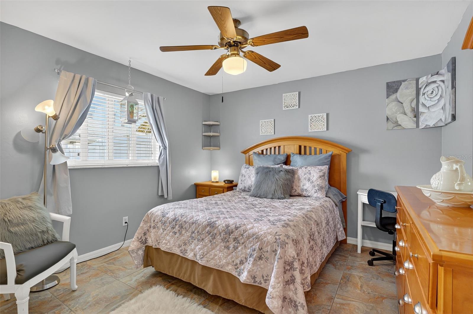 412 SE 13TH AVE, CAPE CORAL, FL, 33990