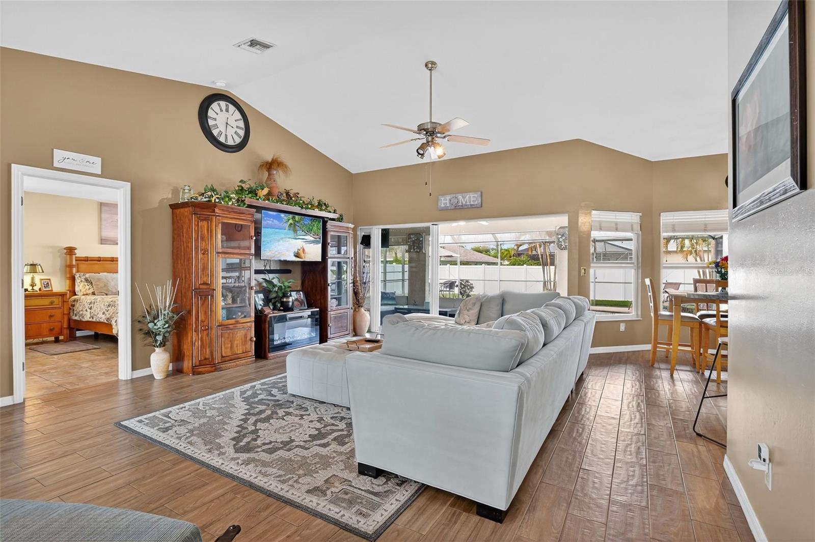 412 SE 13TH AVE, CAPE CORAL, FL, 33990