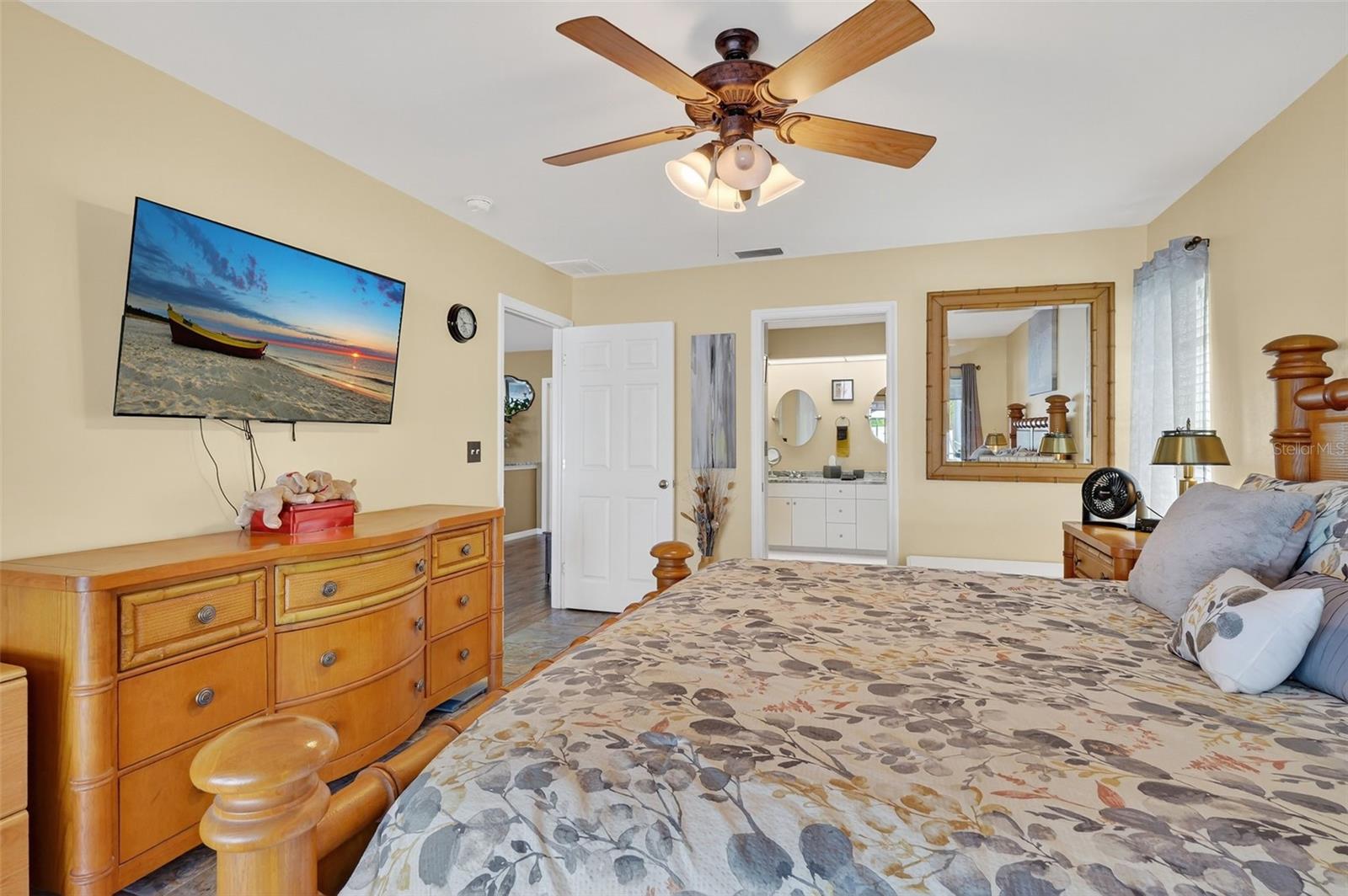 412 SE 13TH AVE, CAPE CORAL, FL, 33990