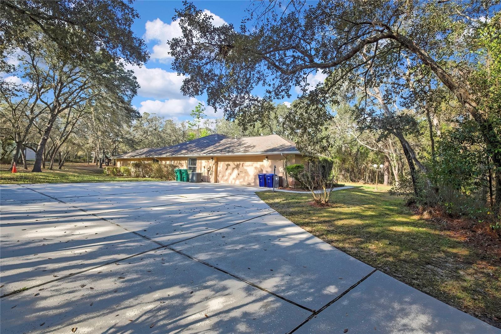 340 E SAVOY ST, LECANTO, FL, 34461