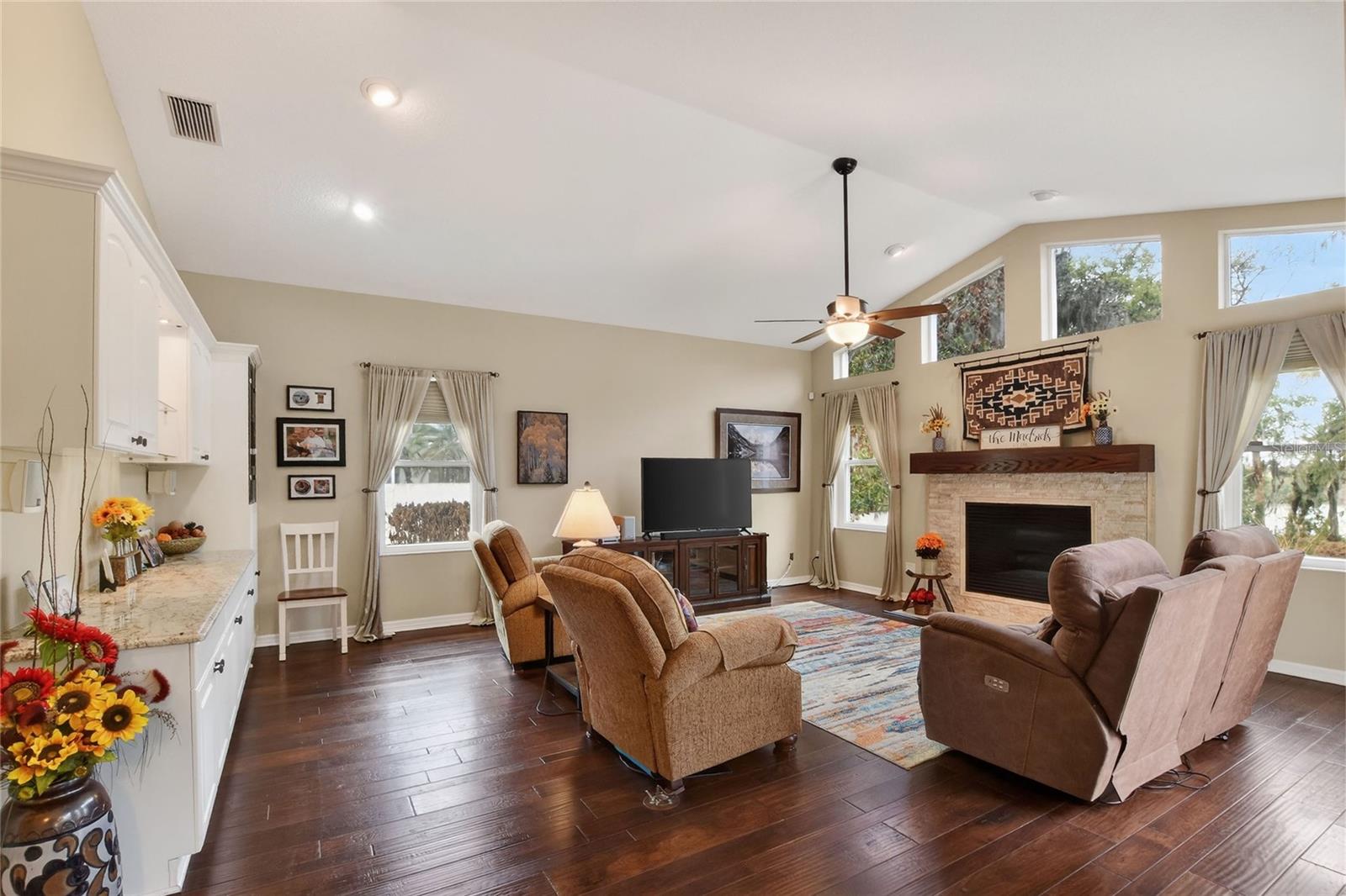 858 HANOVER WAY, LAKELAND, FL, 33813