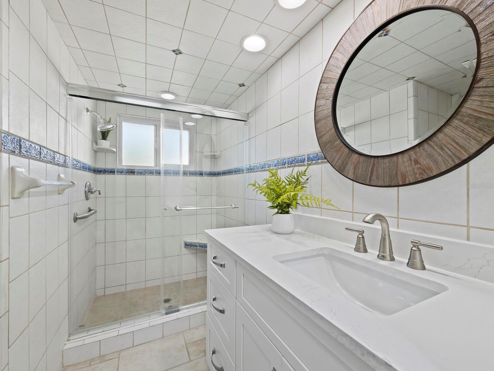 951 CONTENTO ST., SIESTA KEY, FL, 34242