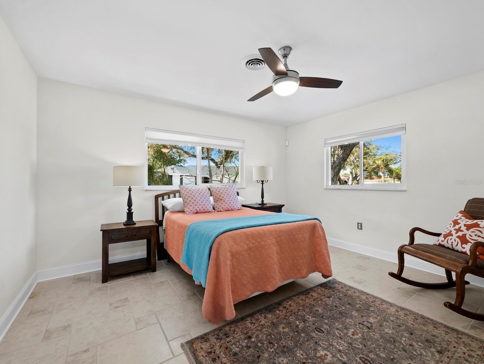 951 CONTENTO ST., SIESTA KEY, FL, 34242