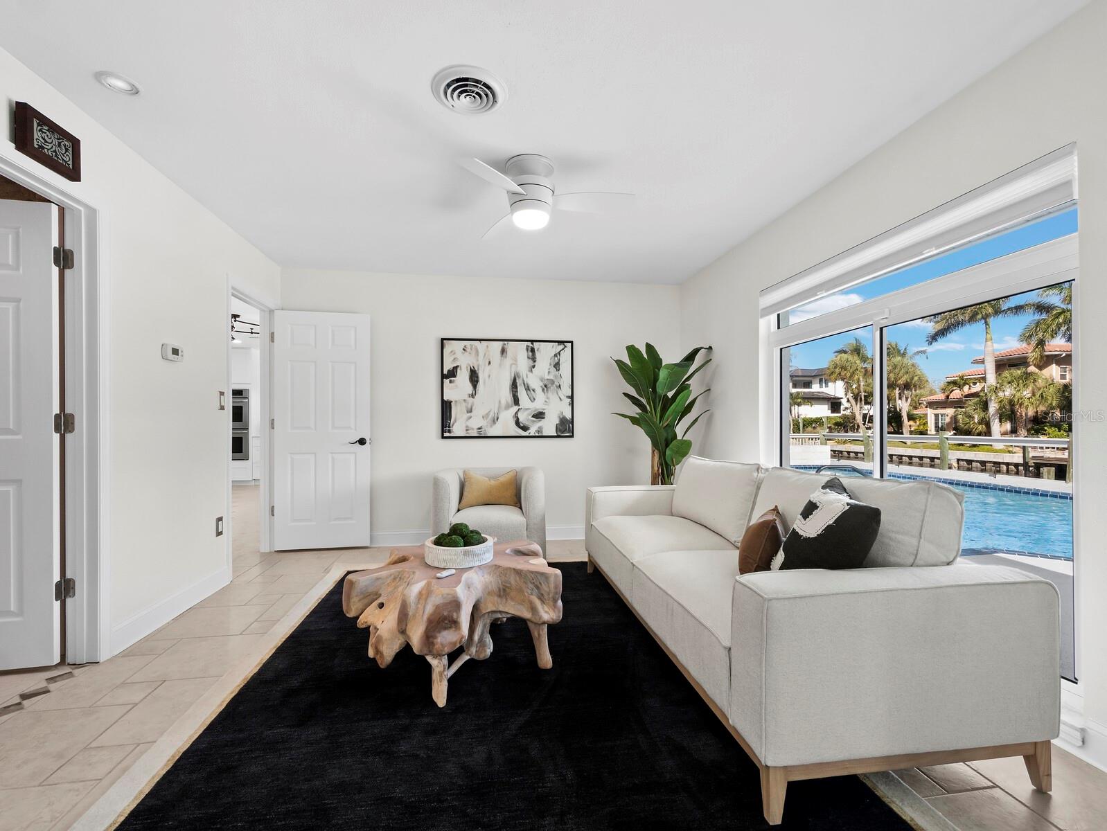 951 CONTENTO ST., SIESTA KEY, FL, 34242