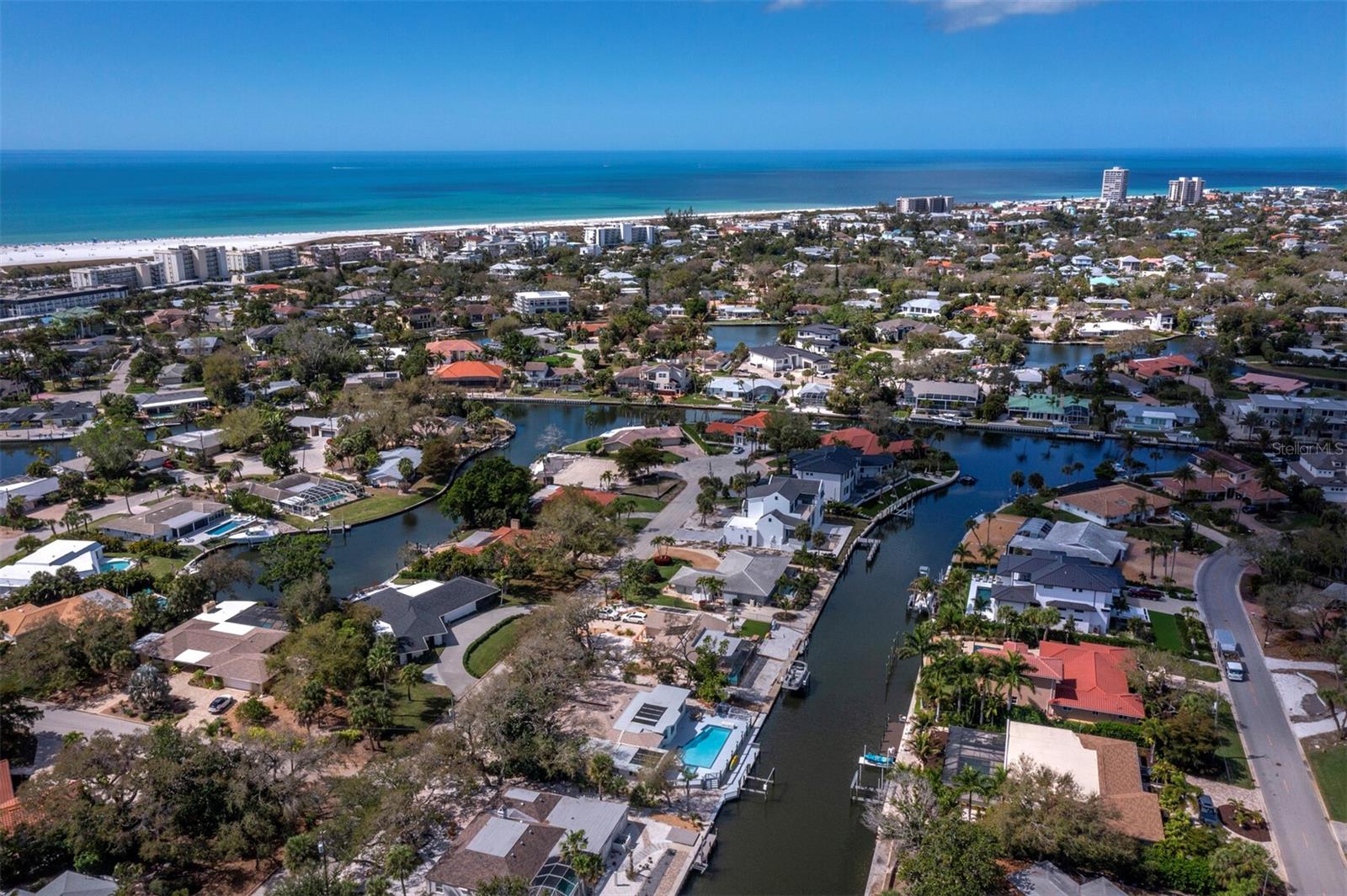 951 CONTENTO ST., SIESTA KEY, FL, 34242