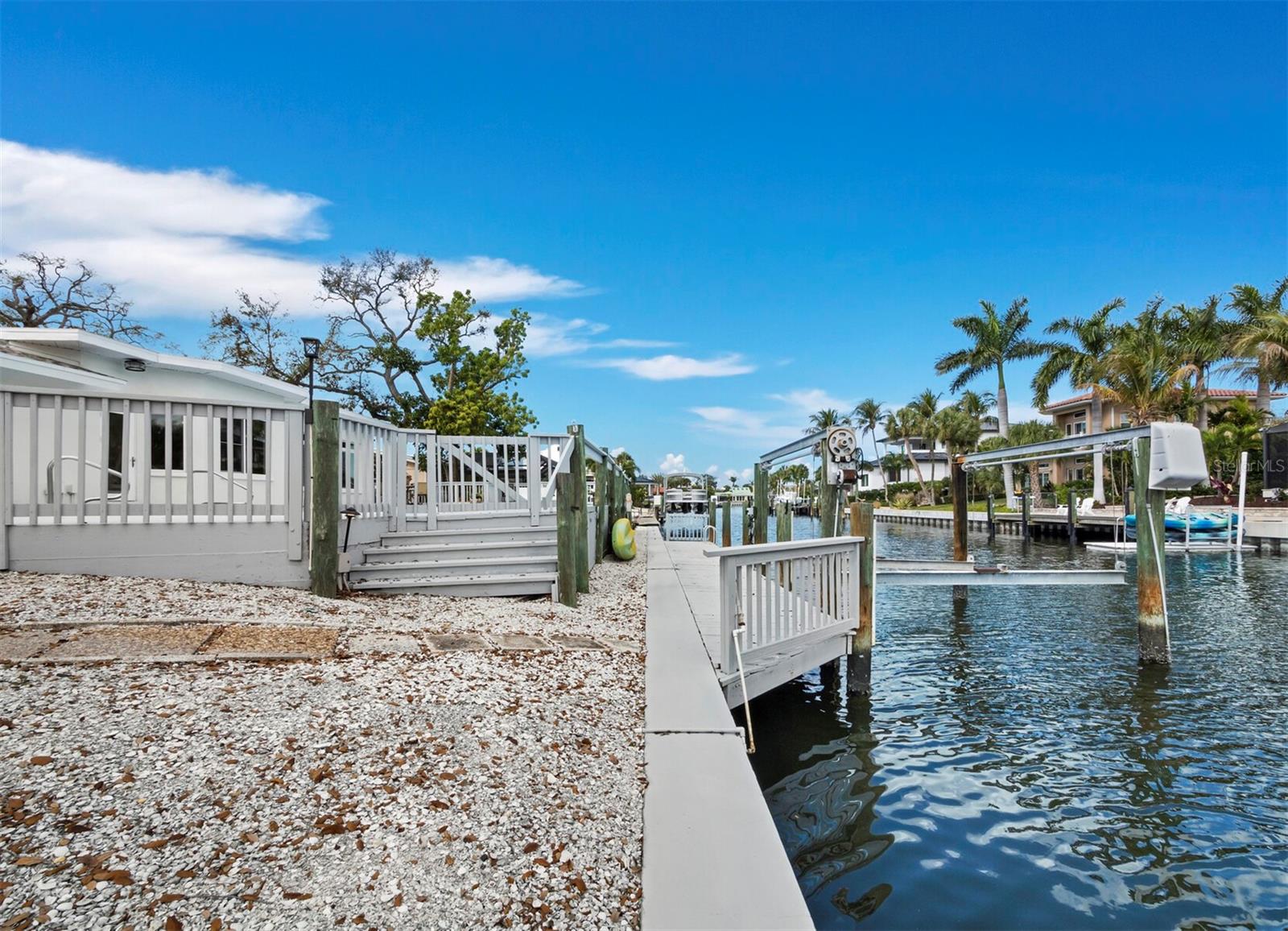 951 CONTENTO ST., SIESTA KEY, FL, 34242