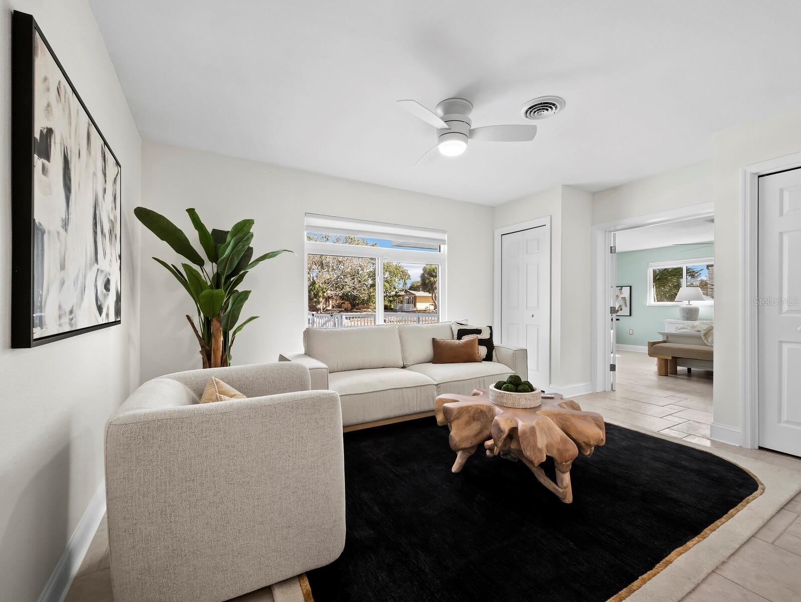 951 CONTENTO ST., SIESTA KEY, FL, 34242