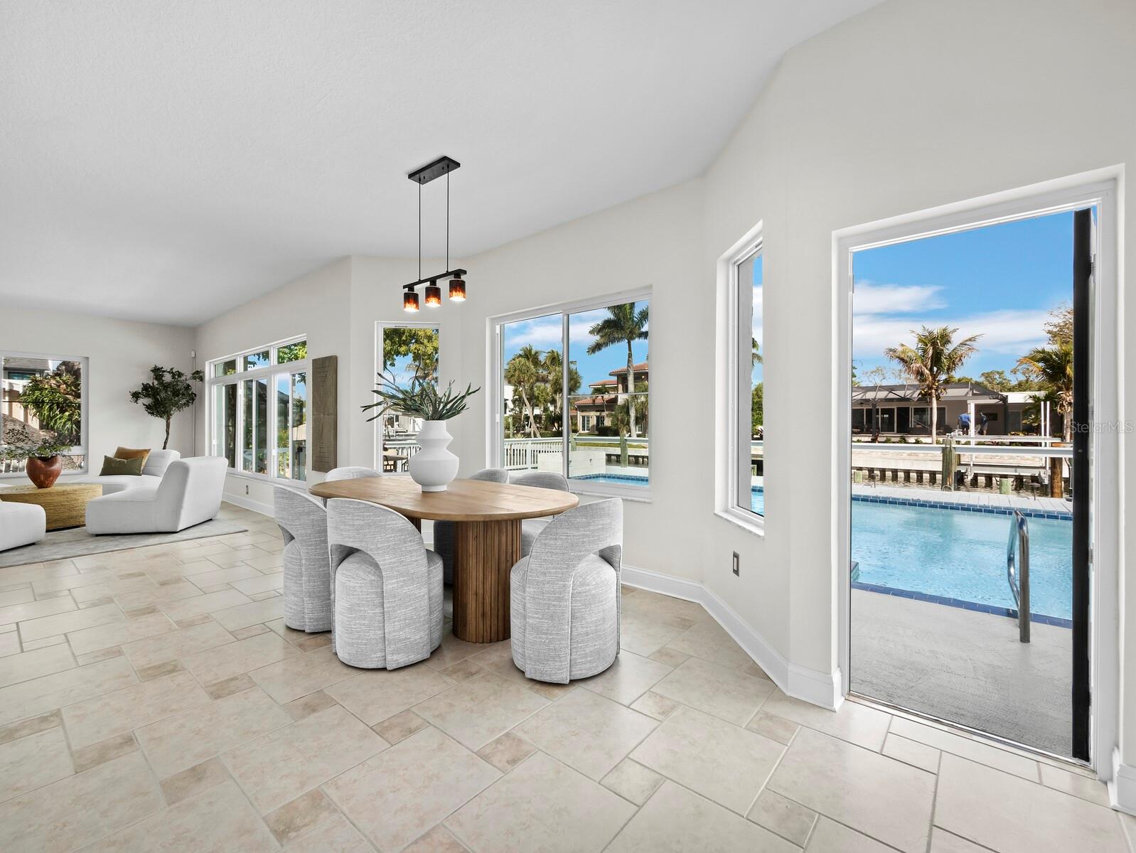 951 CONTENTO ST., SIESTA KEY, FL, 34242