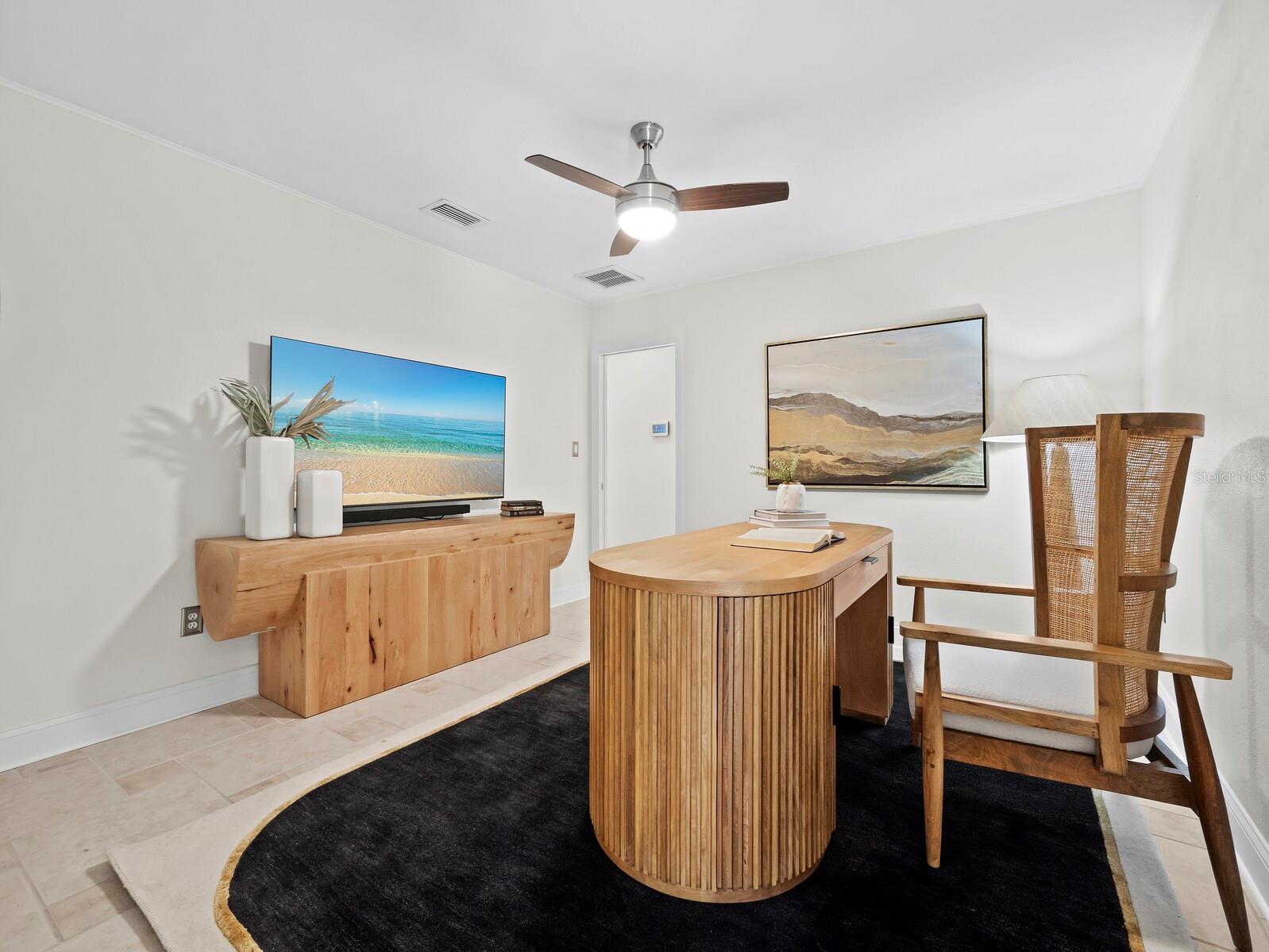 951 CONTENTO ST., SIESTA KEY, FL, 34242