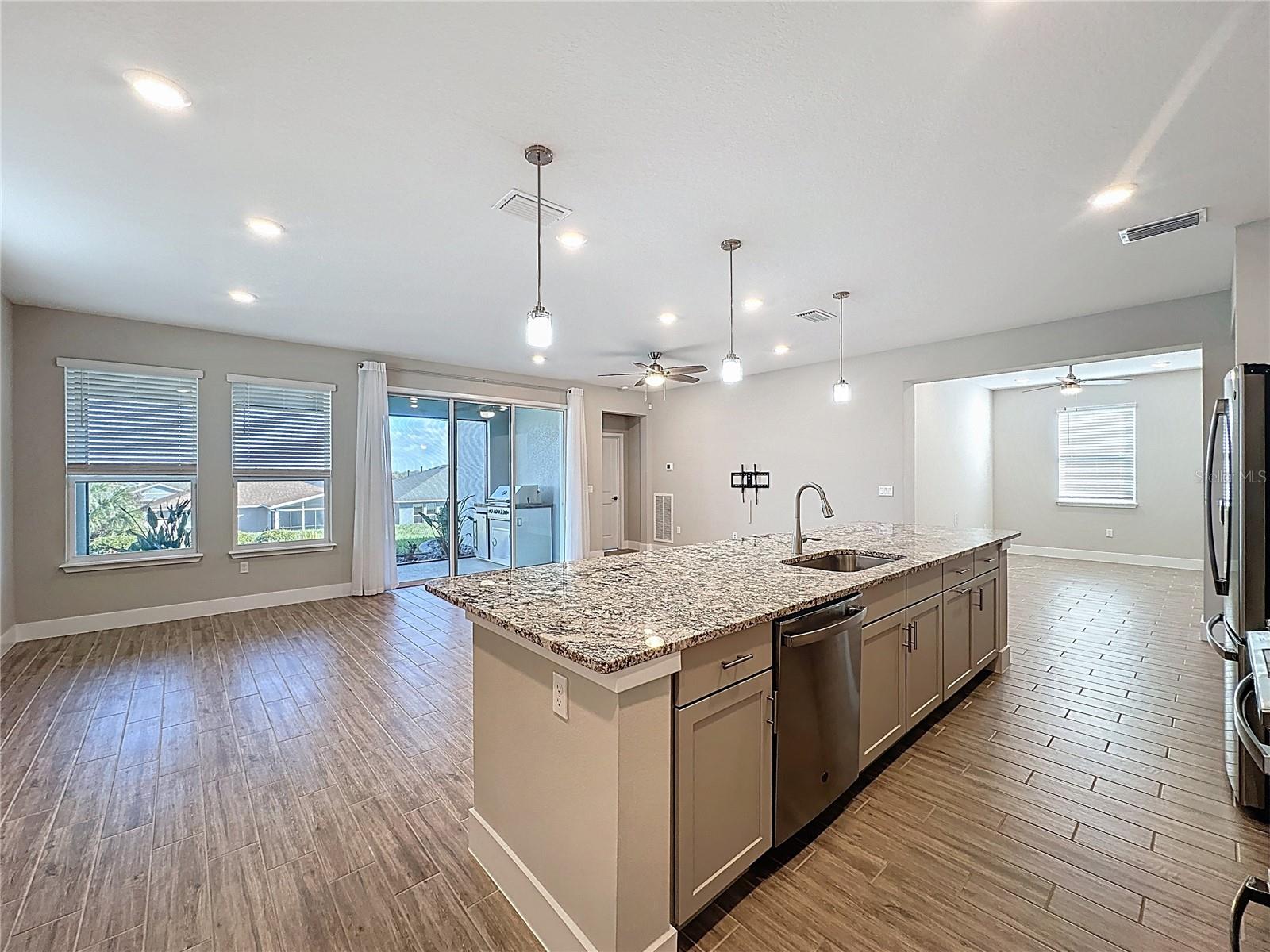 651 CONSERVATION BLVD, GROVELAND, FL, 34736