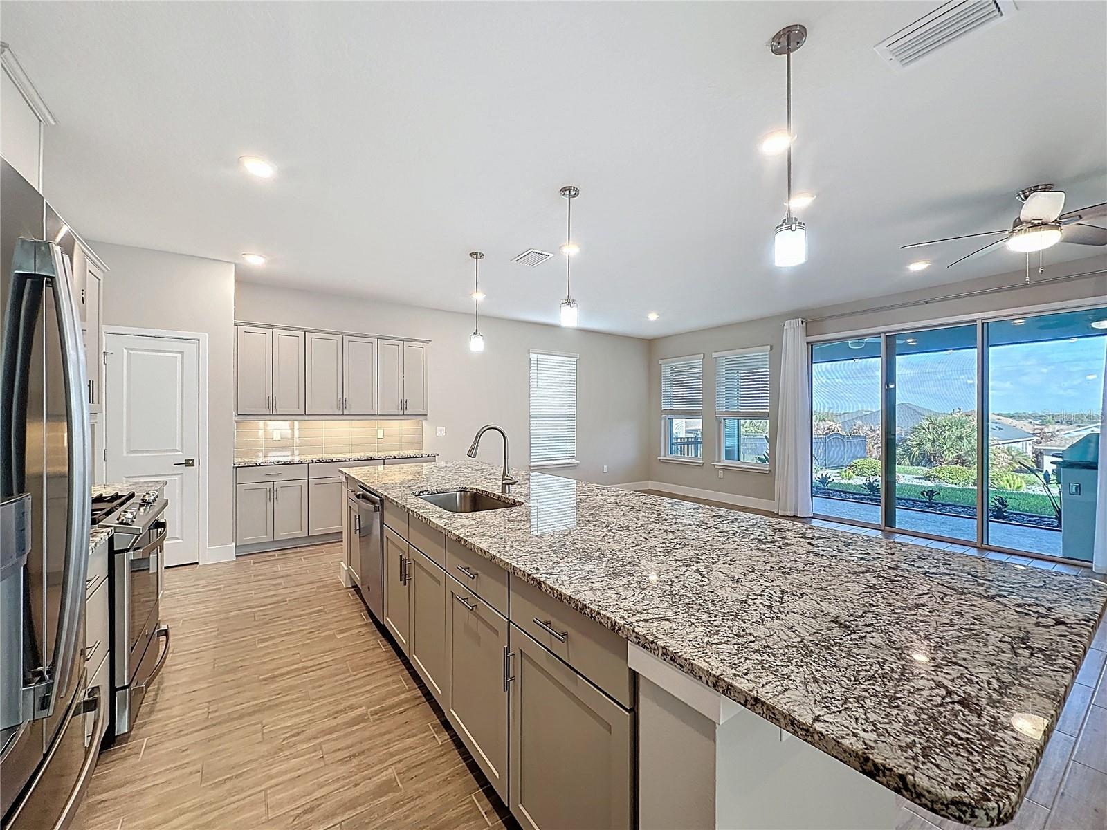 651 CONSERVATION BLVD, GROVELAND, FL, 34736