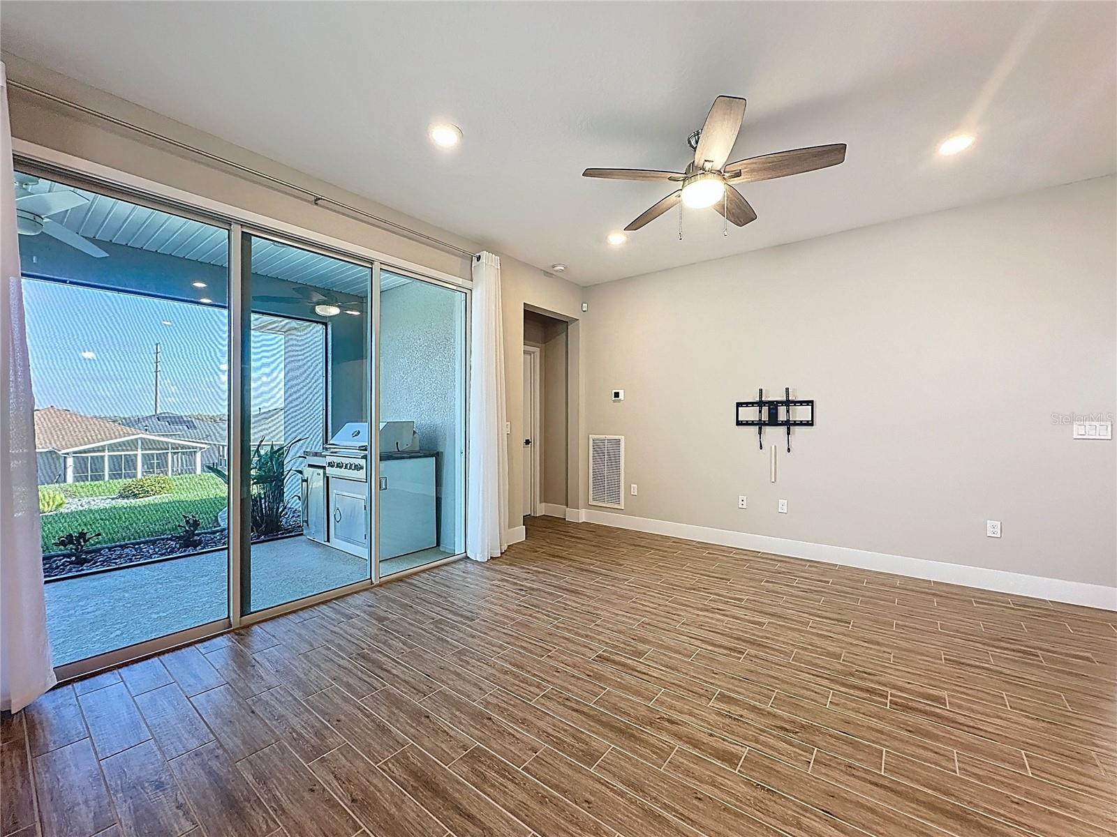 651 CONSERVATION BLVD, GROVELAND, FL, 34736