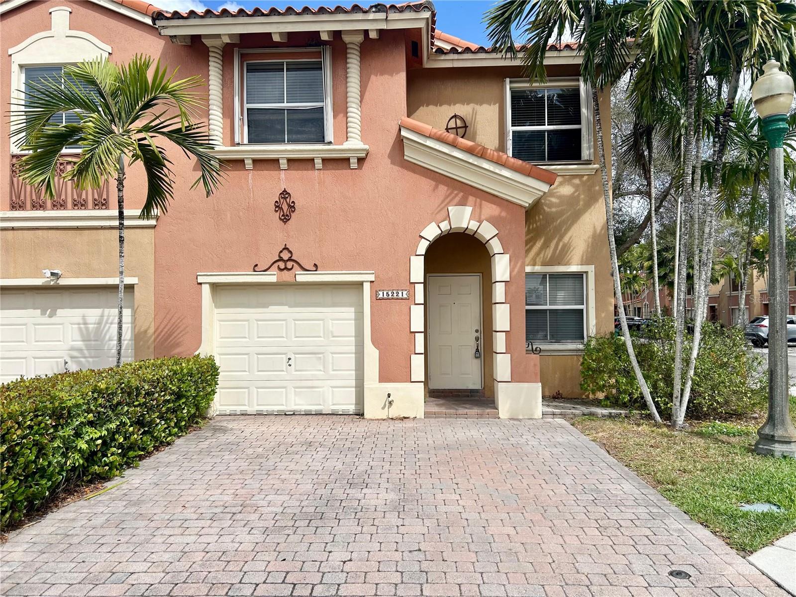 15221 SW 31ST LN, MIAMI, FL, 33185