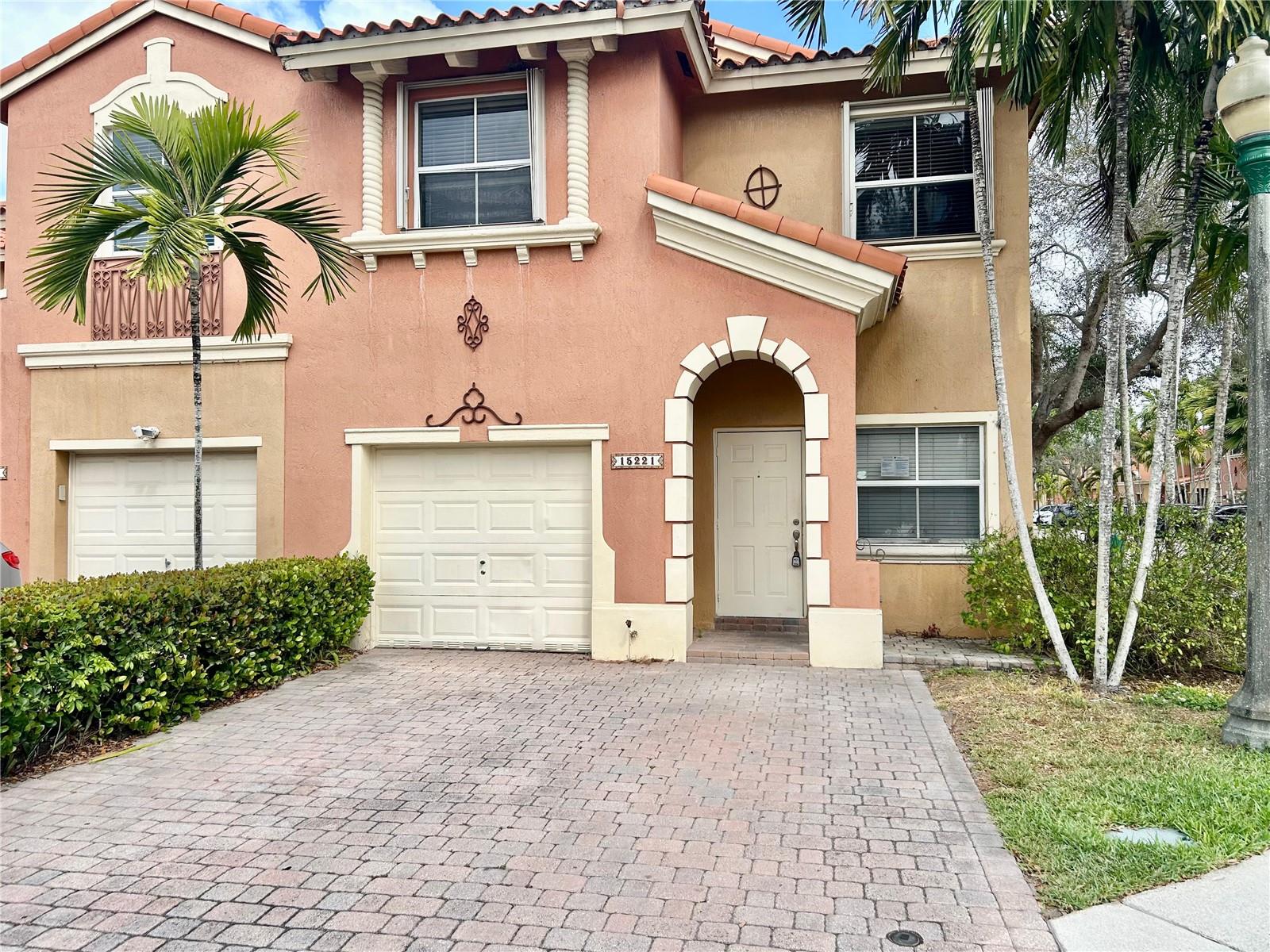 15221 SW 31ST LN, MIAMI, FL, 33185
