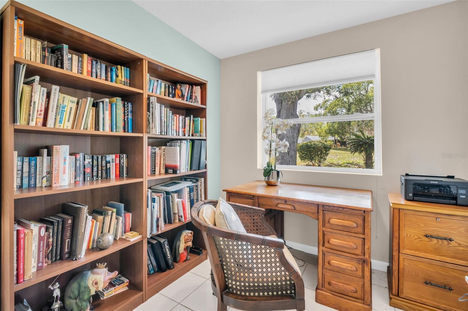 Office space off the primary with private & peaceful green views~