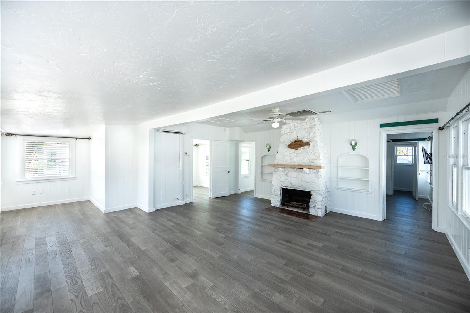 115 124TH AVE W, TREASURE ISLAND, FL, 33706