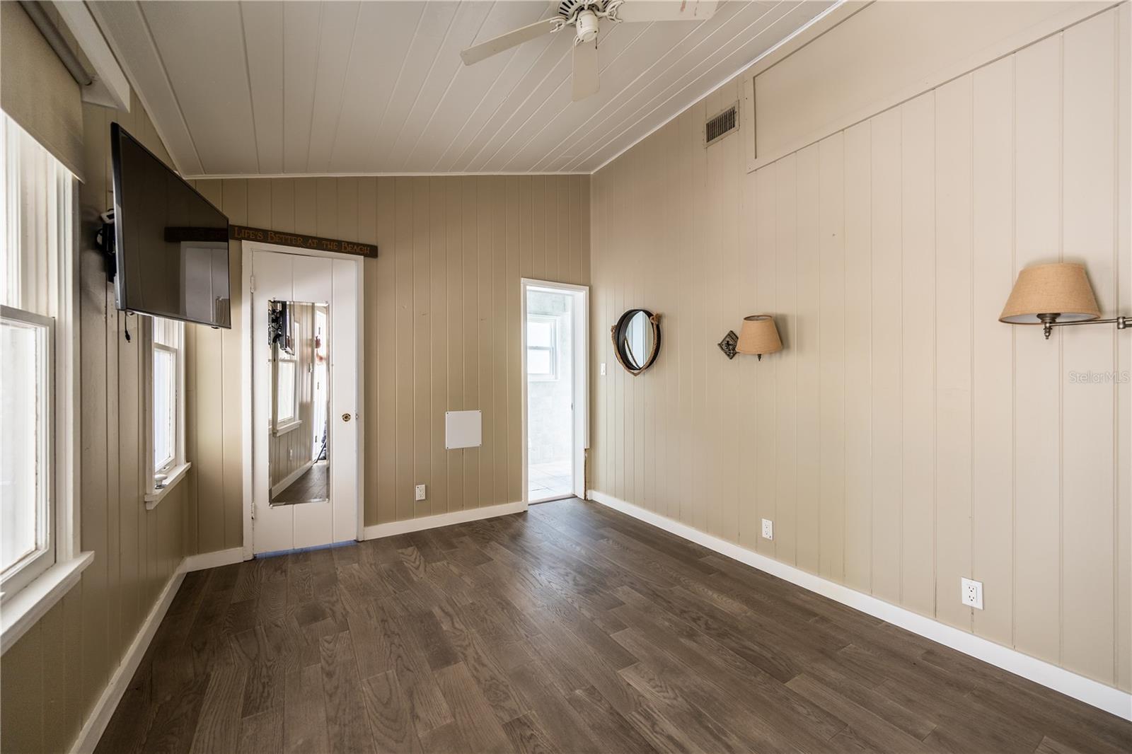 115 124TH AVE W, TREASURE ISLAND, FL, 33706