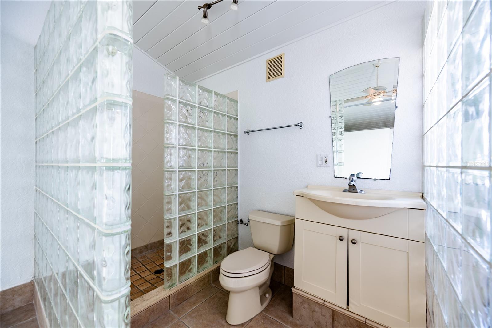 115 124TH AVE W, TREASURE ISLAND, FL, 33706