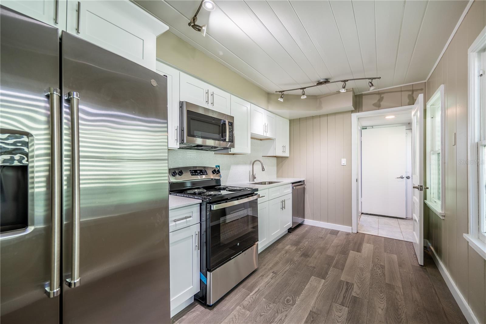 115 124TH AVE W, TREASURE ISLAND, FL, 33706