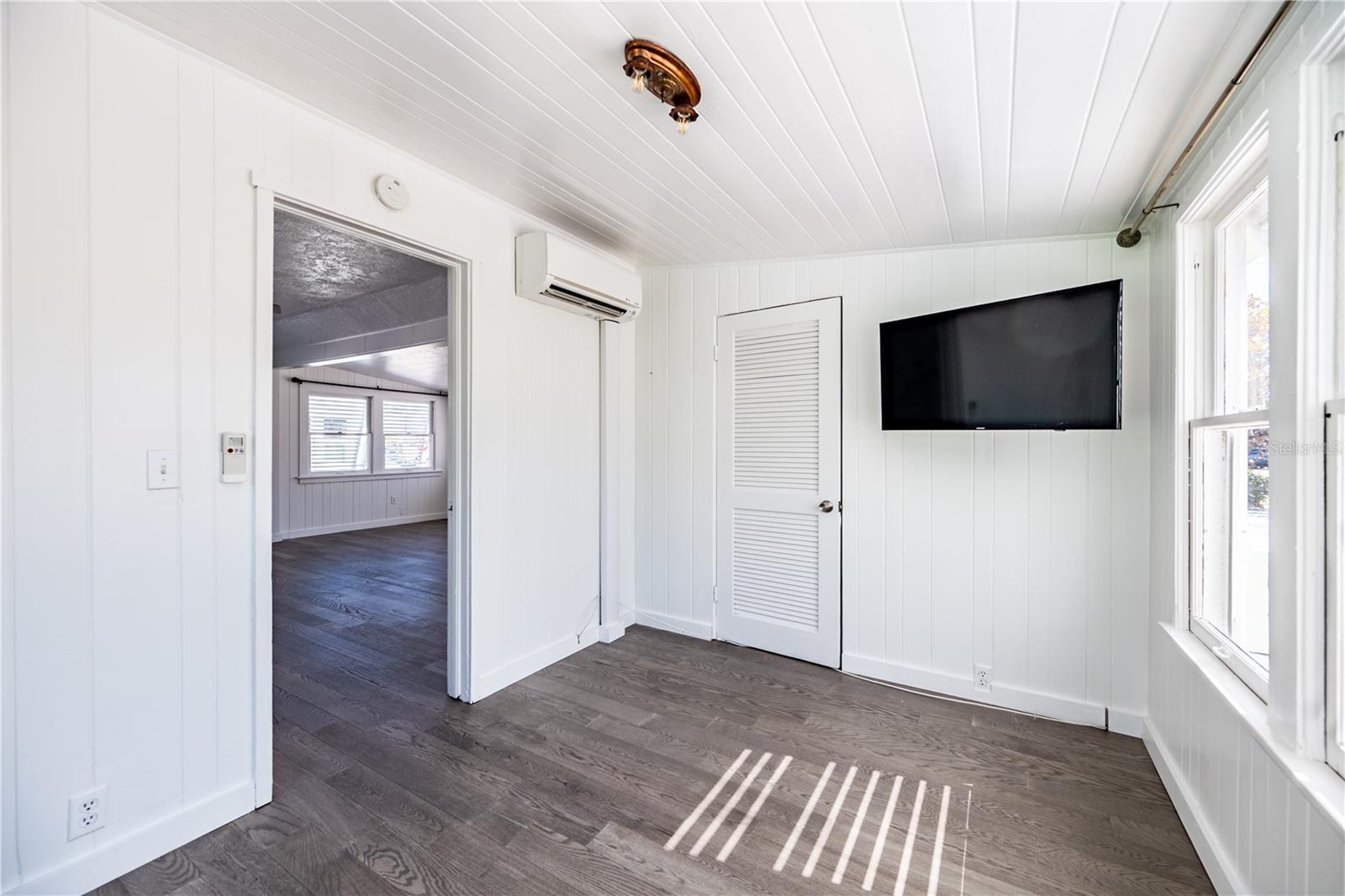 115 124TH AVE W, TREASURE ISLAND, FL, 33706