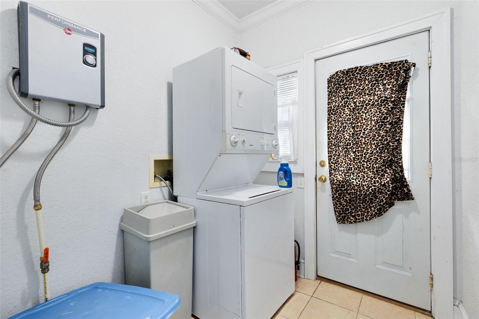 1415 E AMELIA ST, ORLANDO, FL, 32803