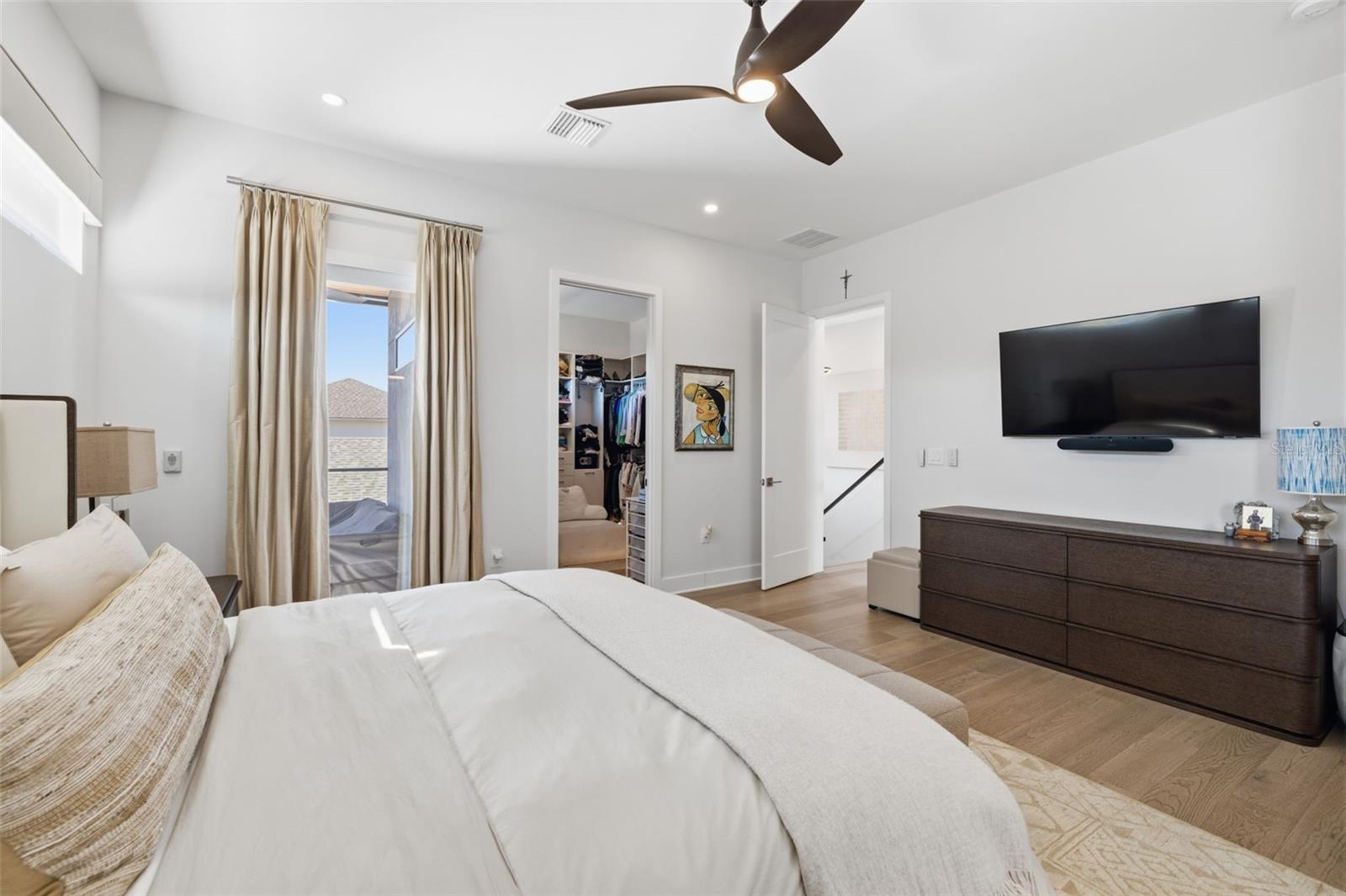 3301 W PAUL AVE, TAMPA, FL, 33611
