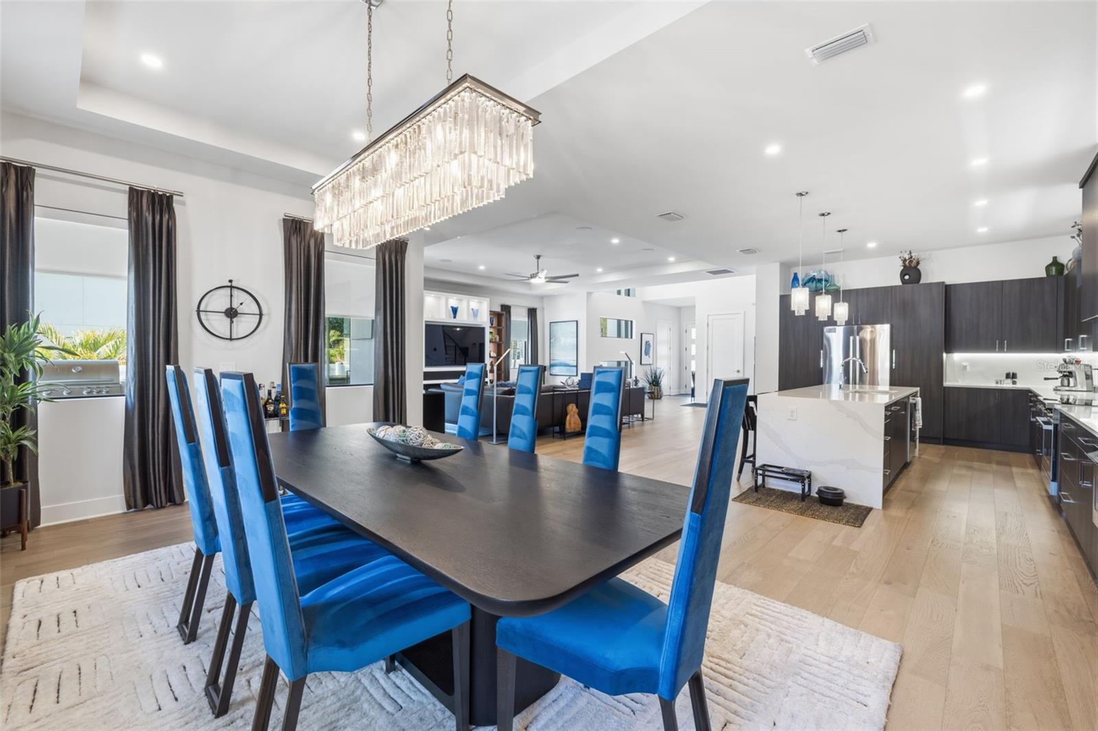 3301 W PAUL AVE, TAMPA, FL, 33611
