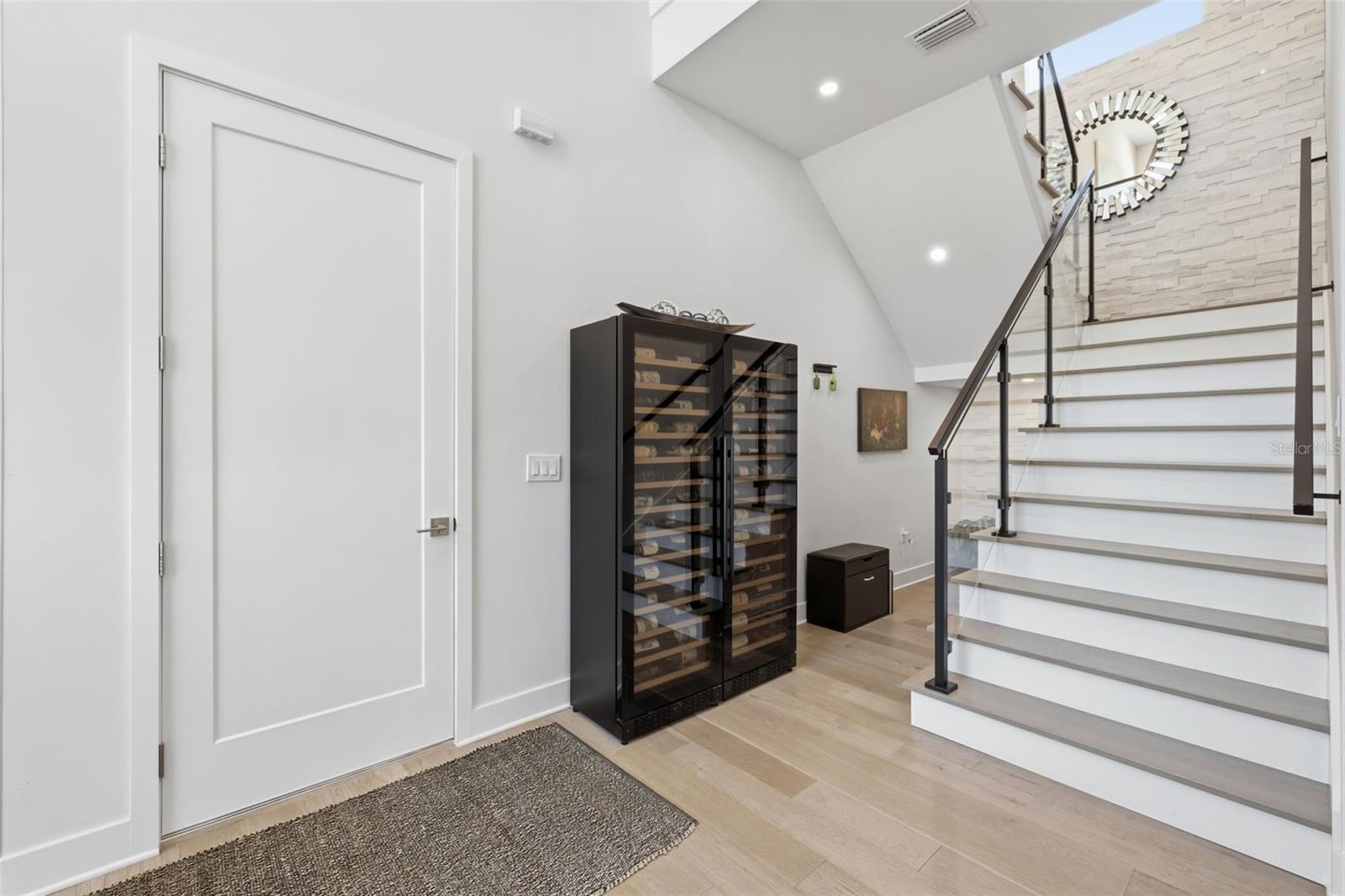 3301 W PAUL AVE, TAMPA, FL, 33611