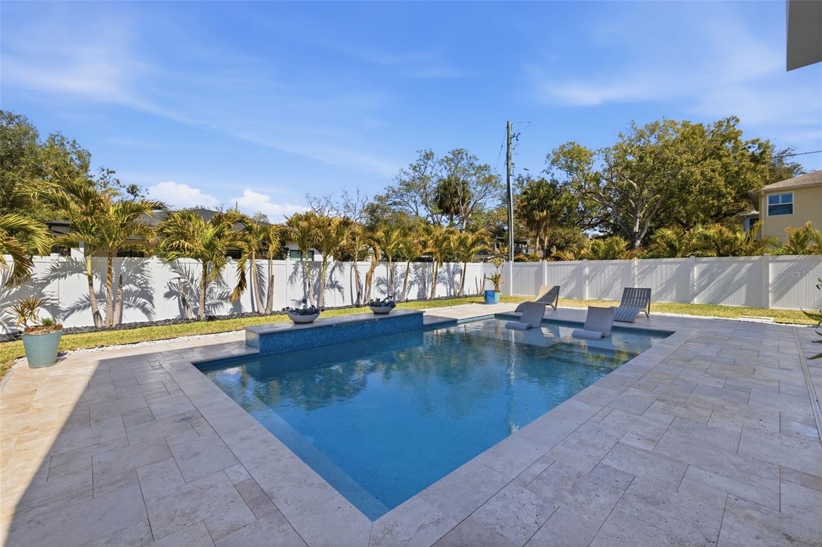 3301 W PAUL AVE, TAMPA, FL, 33611