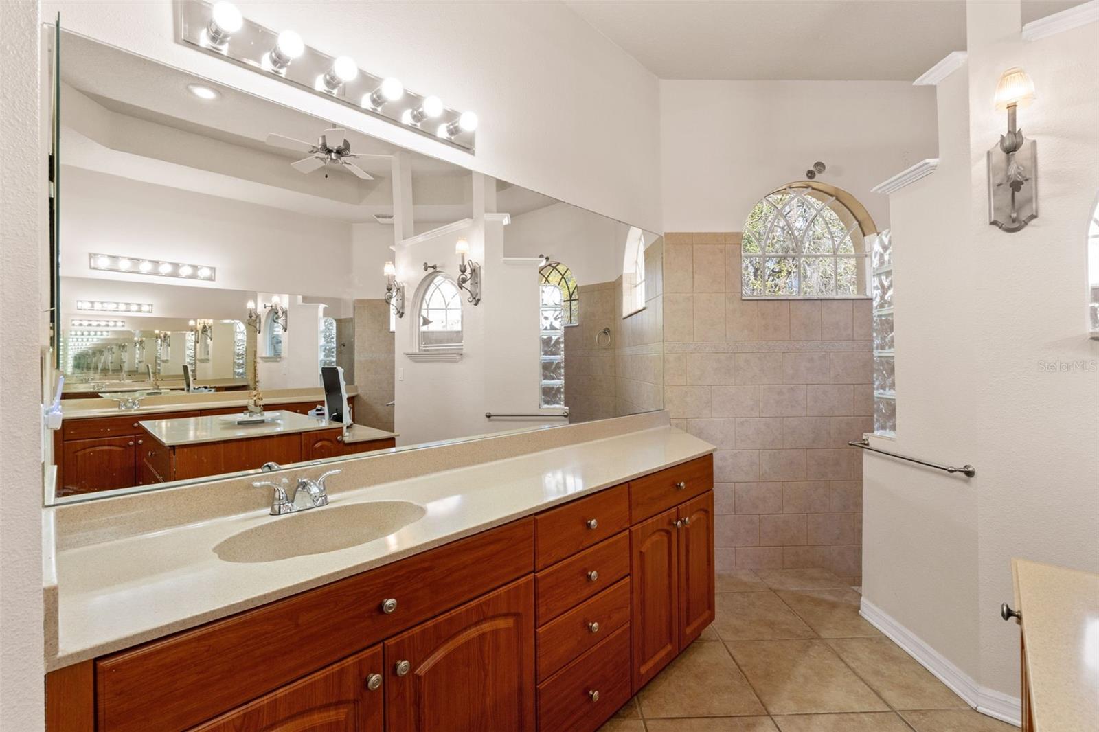 10077 HERNANDO RIDGE RD, WEEKI WACHEE, FL, 34613