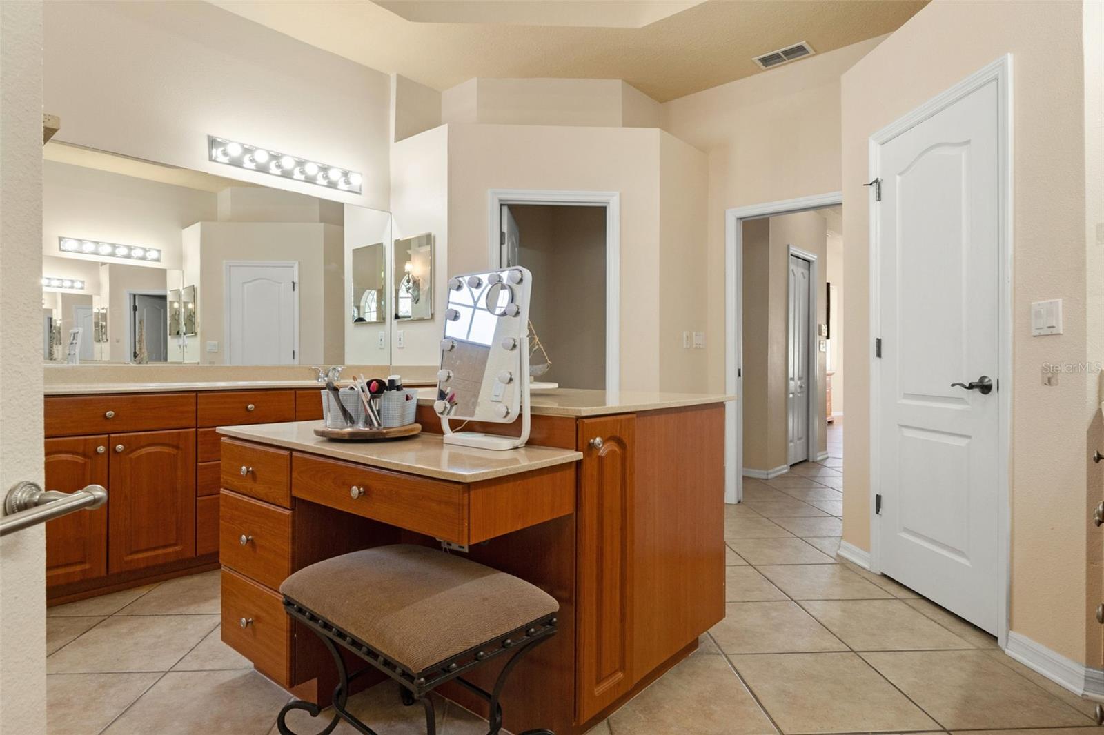 10077 HERNANDO RIDGE RD, WEEKI WACHEE, FL, 34613