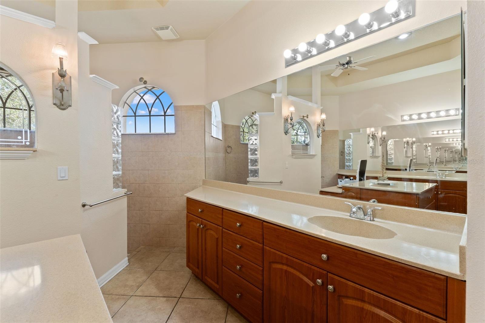 10077 HERNANDO RIDGE RD, WEEKI WACHEE, FL, 34613