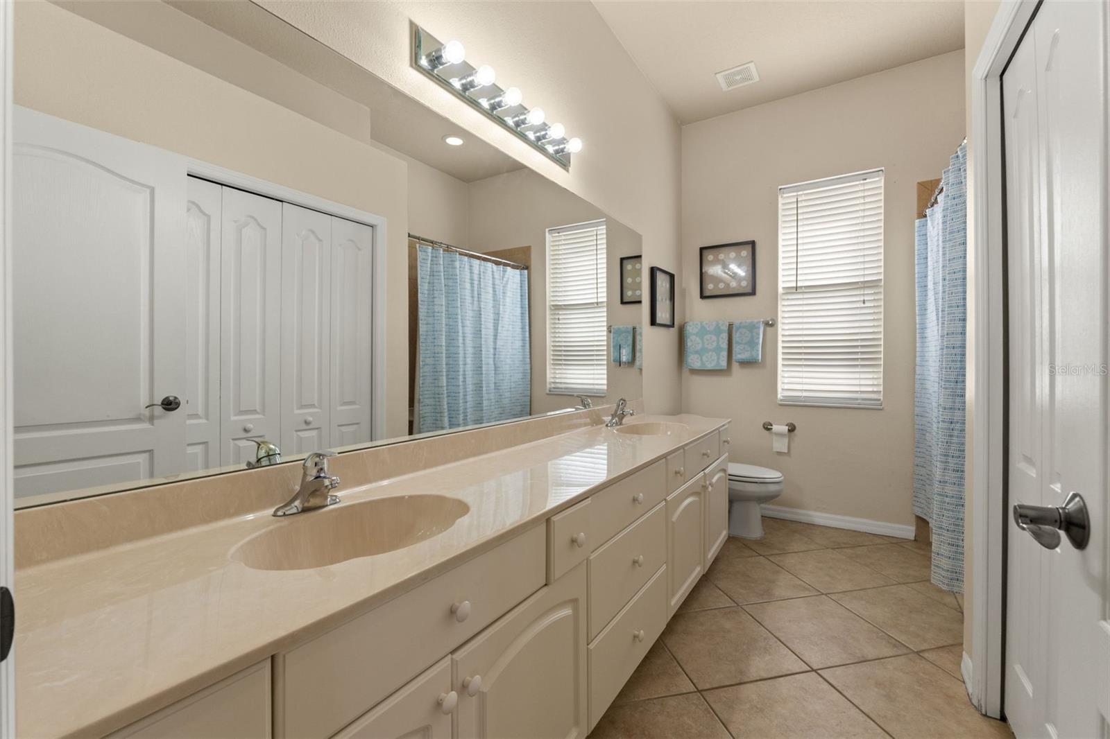 10077 HERNANDO RIDGE RD, WEEKI WACHEE, FL, 34613