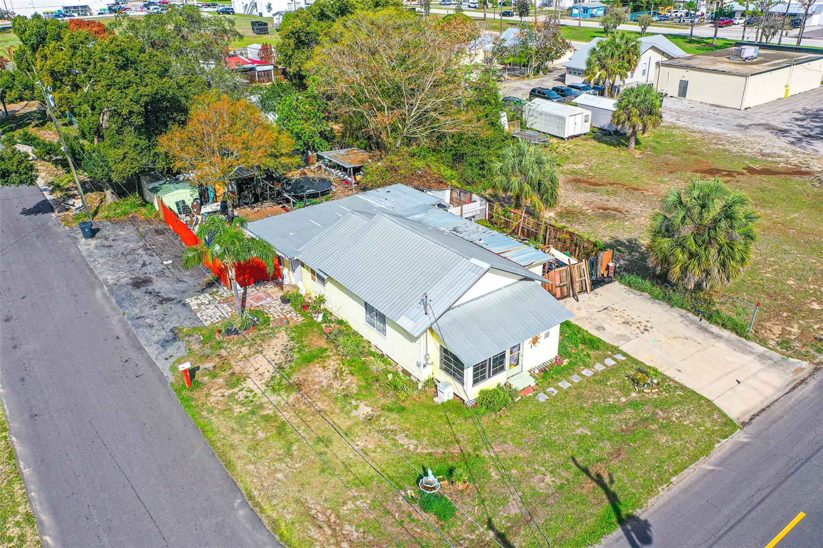 900 W PINE ST, AVON PARK, FL, 33825