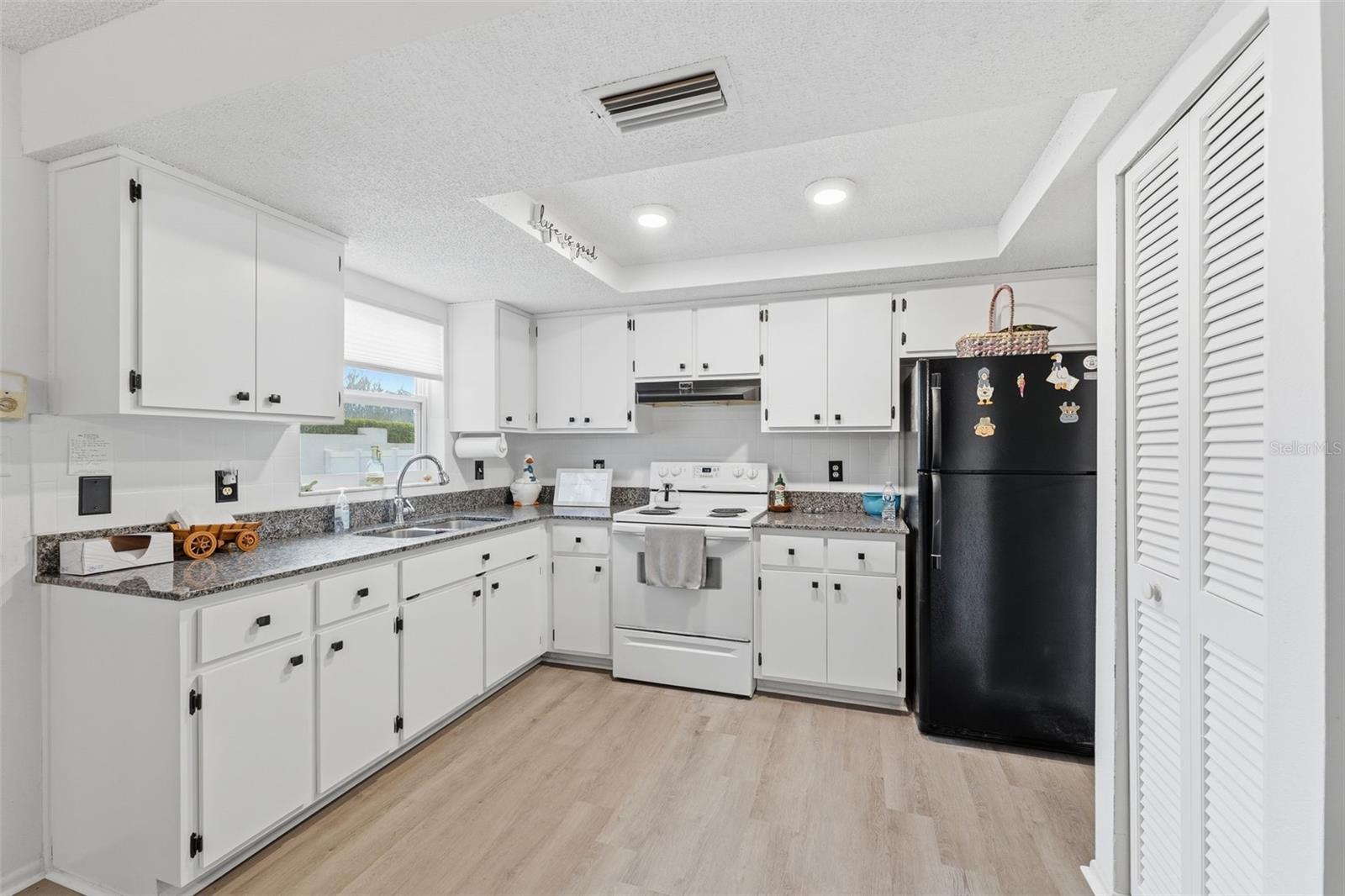 11615 NATURE TRL, PORT RICHEY, FL, 34668