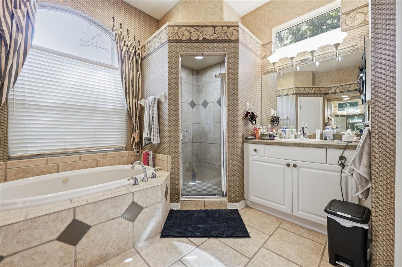 9605 SW 33RD LN, GAINESVILLE, FL, 32608