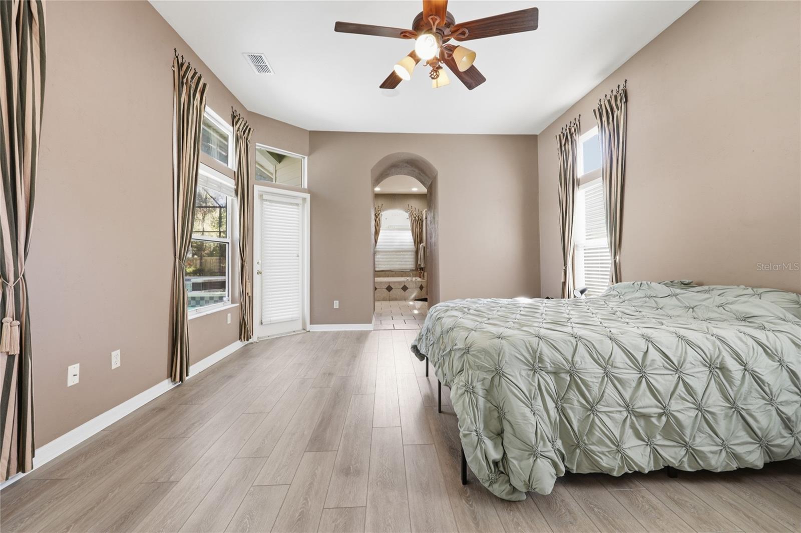 9605 SW 33RD LN, GAINESVILLE, FL, 32608