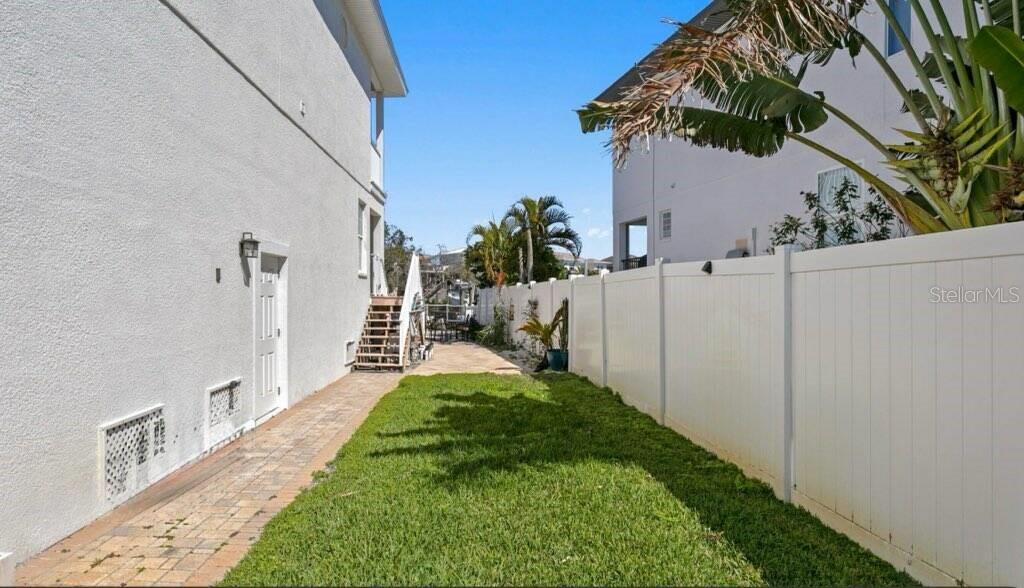 1867 BAYOU GRANDE BLVD NE, ST PETERSBURG, FL, 33703